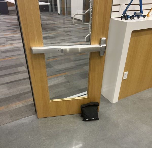 Rental store for DOOR STOP BAG in Sunnyvale CA